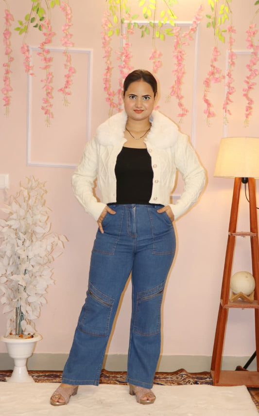 “White Removable Fur-Collar Knitted Winter Cardigan– Soft, Cozy & Elegant”