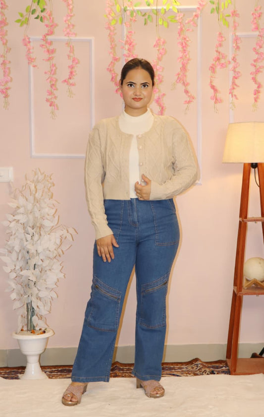 “Beige Removable Fur Collar Knitted Winter Cardigan – Soft, Elegant & Everyday Cozy”